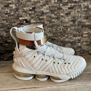 Nike LeBron 16 x HFR Harlem Fashion Row Women’s Sz 5.5 Sneakers BQ6583-100